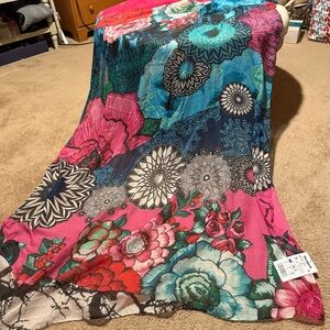 Desigual light weight scarf NWT